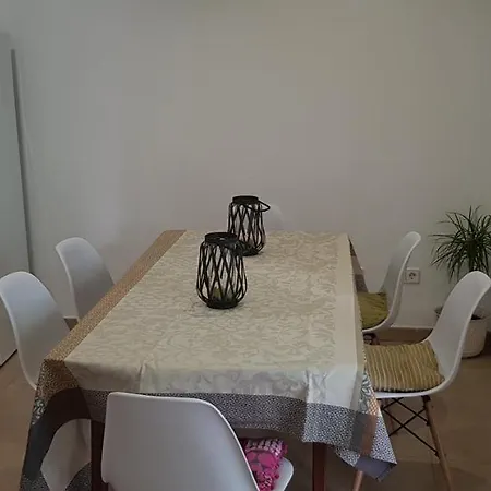 Sweet Inas Σίτζες